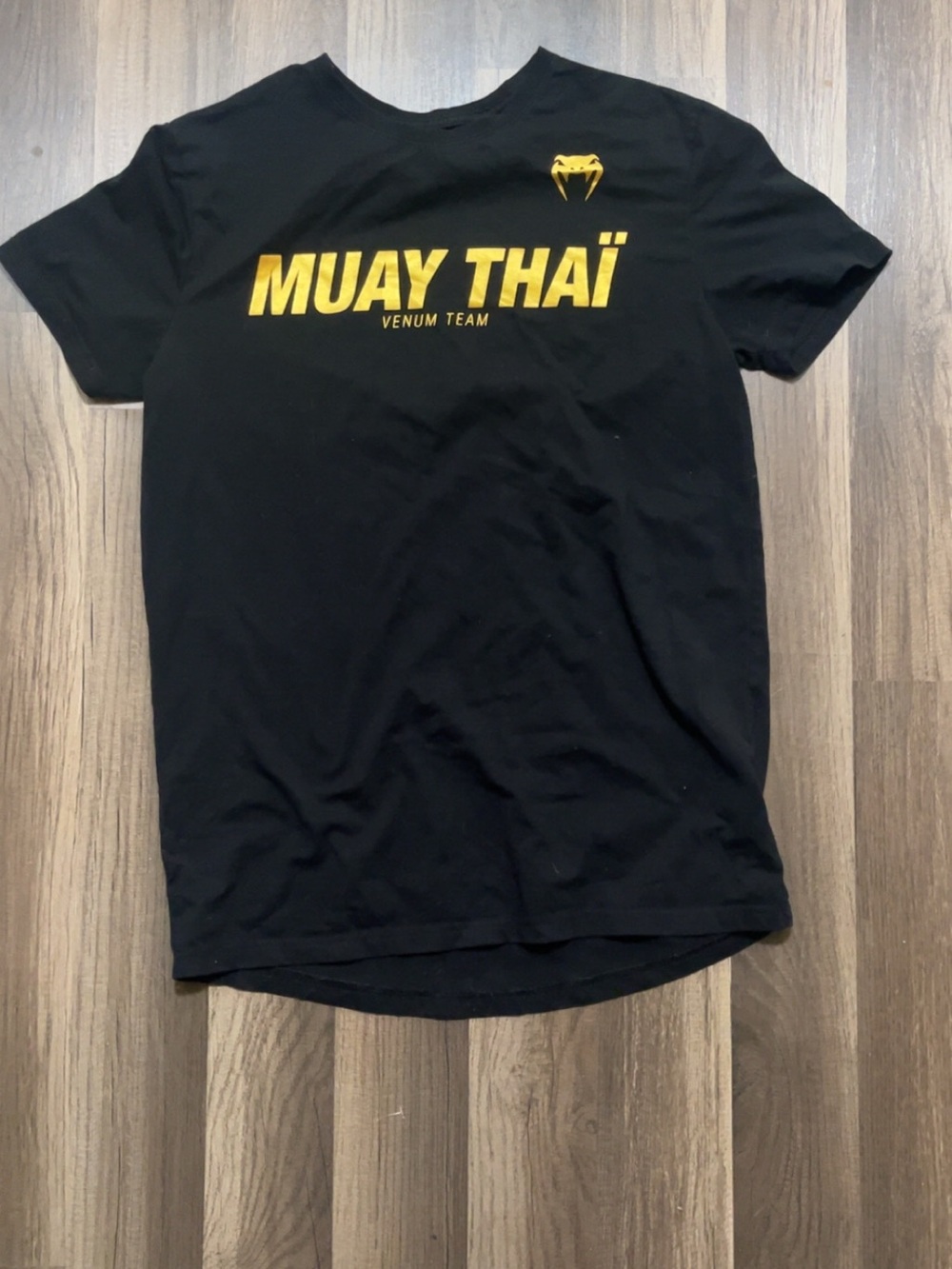 Venum MMA Mens Medium Black/Gold Muay Thai Logo T-Shirt